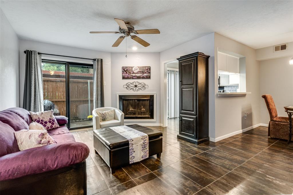 Preston Oaks Crossing Condos 01 & 02 - Residential