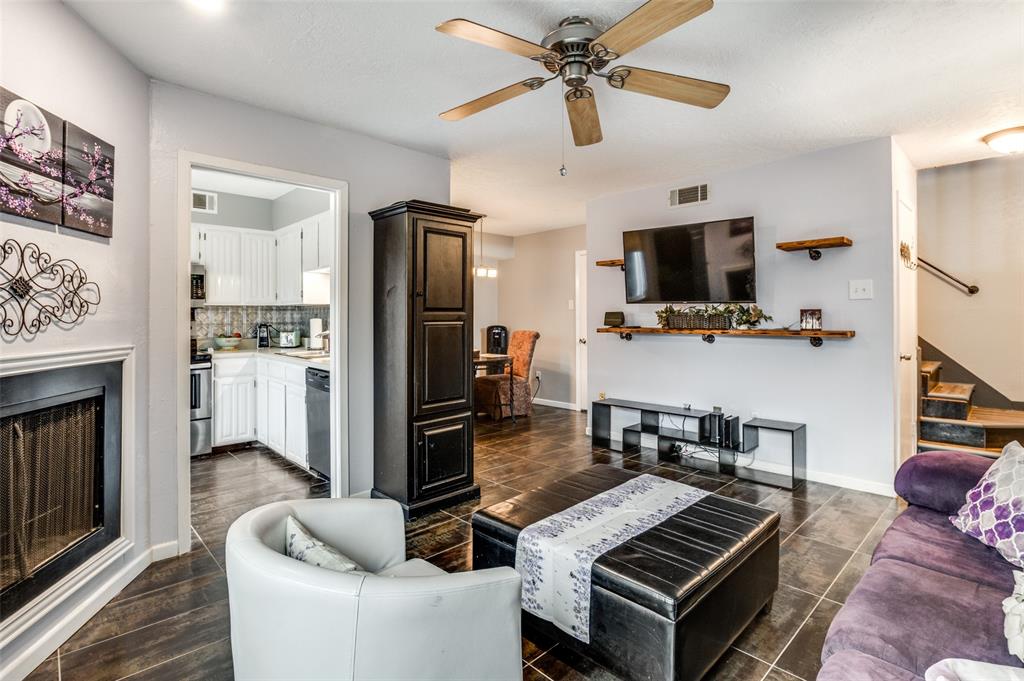 Preston Oaks Crossing Condos 01 & 02 - Residential