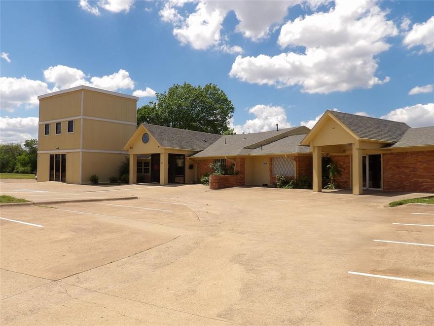Rare opportunity to own a freestanding 6930 sq. ft office buildings on a full 1 acre lot in the heart of South Dallas’s fastest-growing submarket. Most recently operated as a non-profit medical center, the flexible floor plan suits a wide range of use from medical, dental, behavioral health, legal, financial, or general professional office, to the upstairs which was used for yoga and fitness training.

With over 30 surface parking spaces, high-visibility frontage on S Hampton Rd, and a generous sized lot offering rear parking and room for future expansion. This property checks every box for the savvy owner-user or investor.

Ideally situated minutes from I-20 and US-67, the location delivers unmatched accessibility. The booming Redbird submarket that’s anchored by the landmark Redbird Mall redevelopment which is attracting major investment, making now the perfect time to establish your presence.

If you have a vision….envisioning here opens many possibilities!