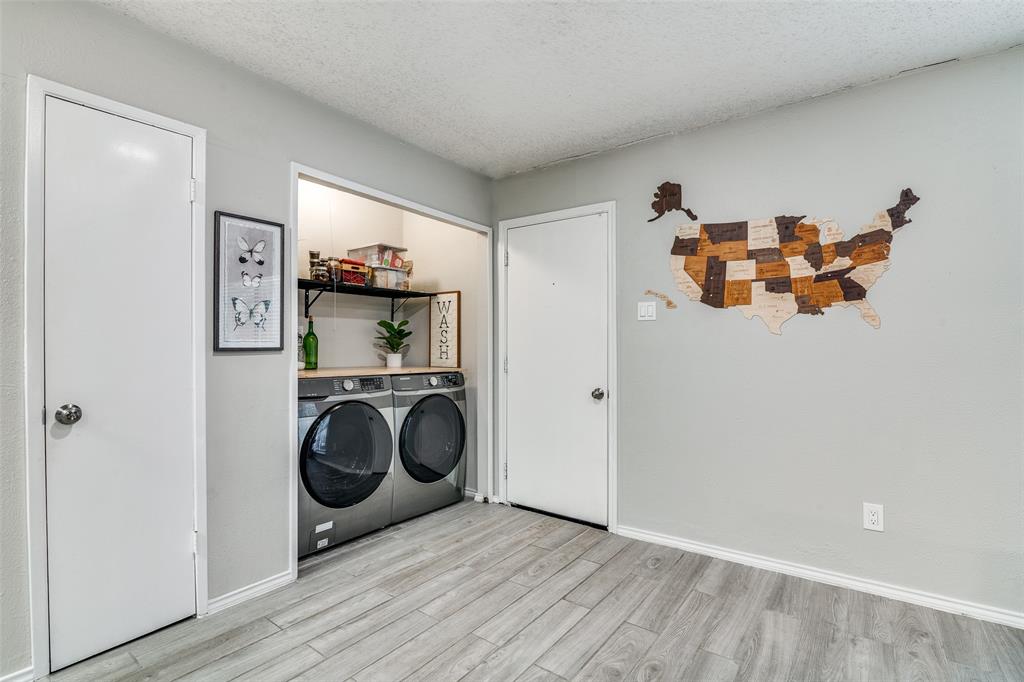 Colony 8 - Residential