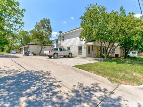2313 W Devitt Street Fort Worth TX 76110