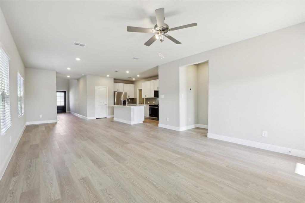 605 Willet Drive