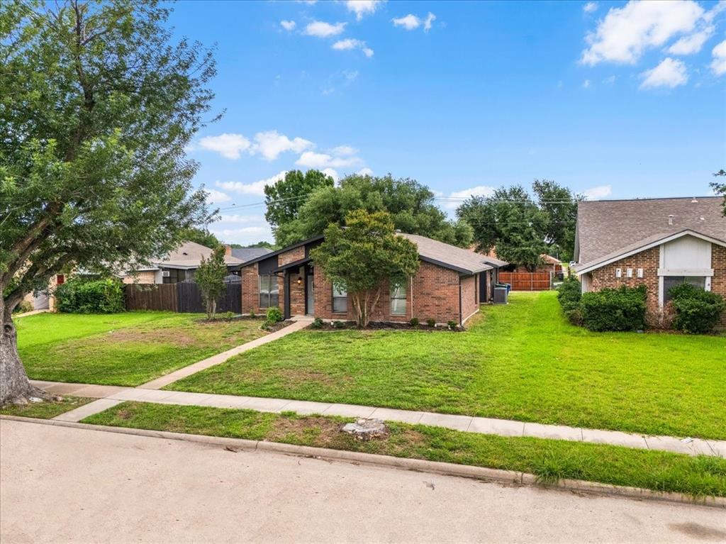 3120 Mayfair Drive