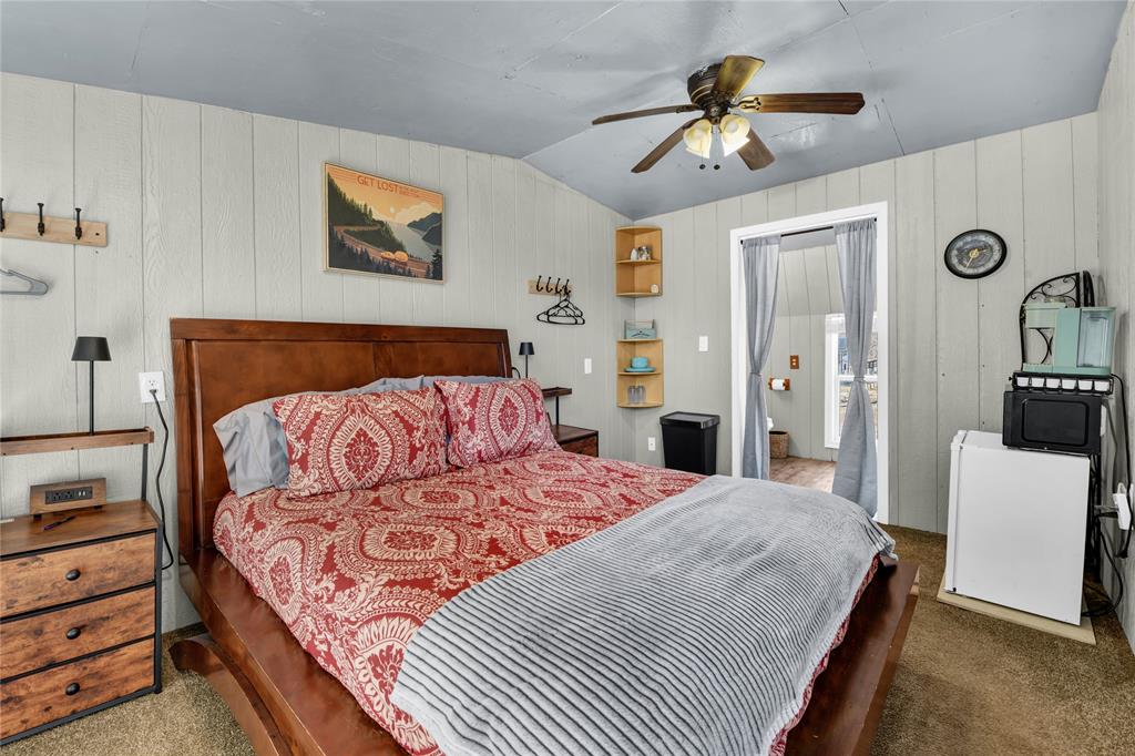 Horseshoe Bend - Commercial Sale