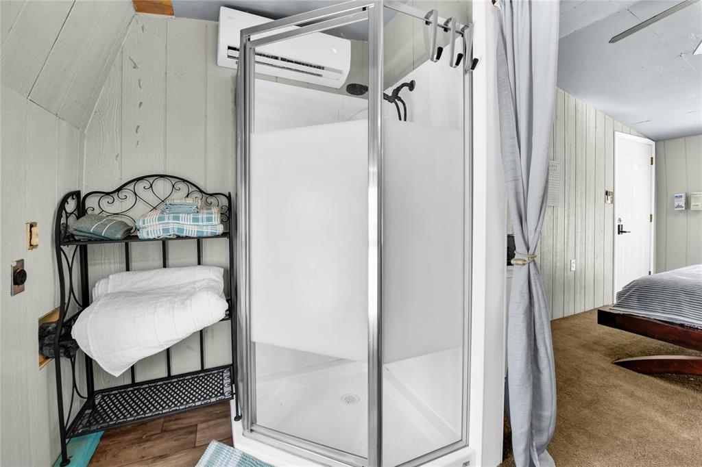 Horseshoe Bend - Commercial Sale