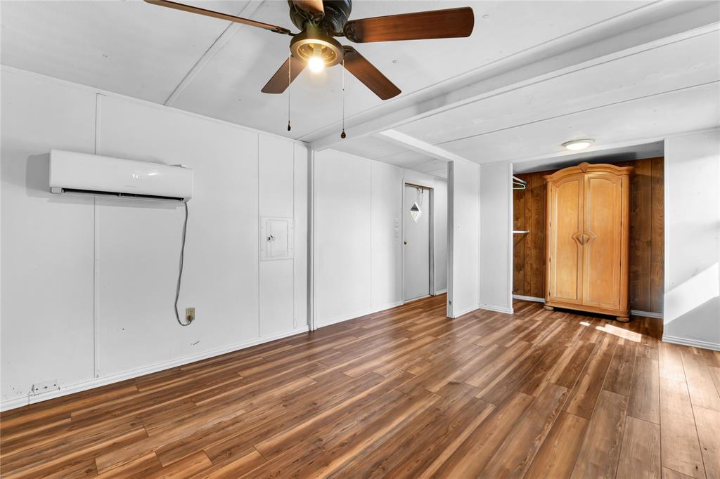 Horseshoe Bend - Commercial Sale