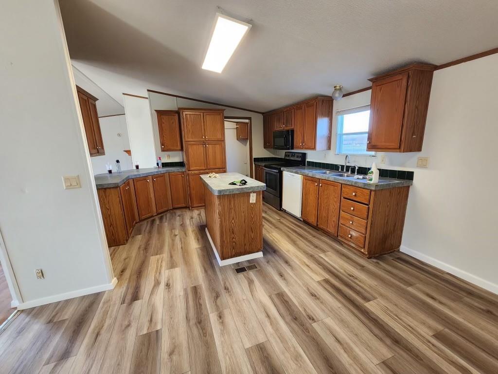 Uriah Blue Tr 3 - Residential Lease