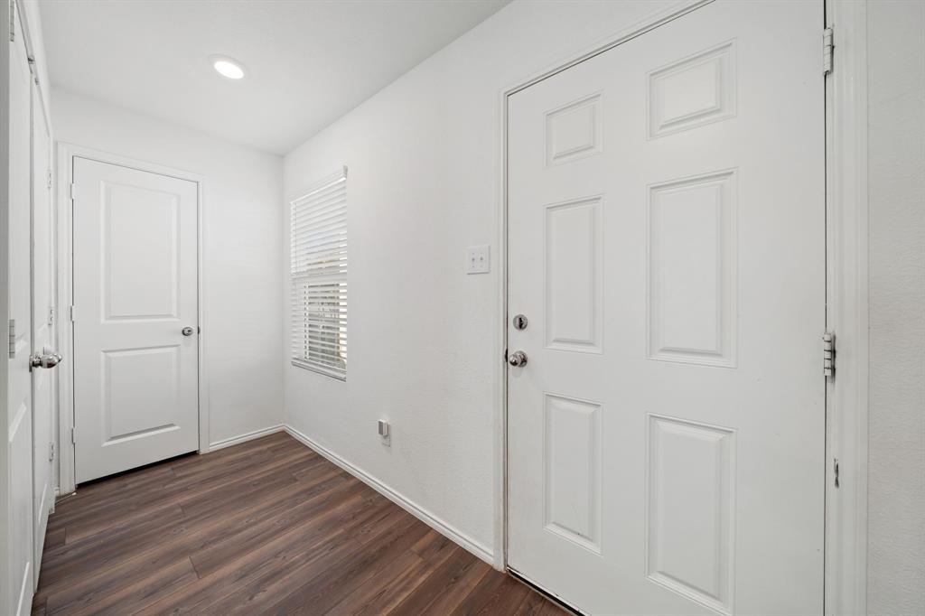 2923 Cascade Lane