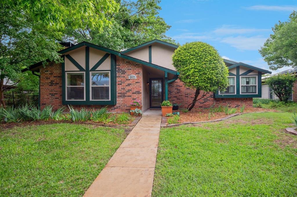 2917 Noble Oaks Drive