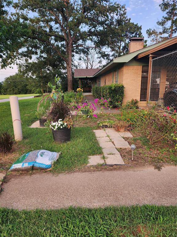 Colonial Acres - Residential