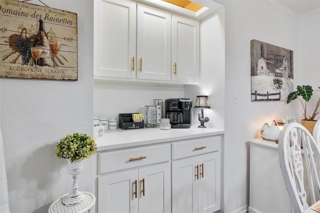 Colonial Acres - Residential