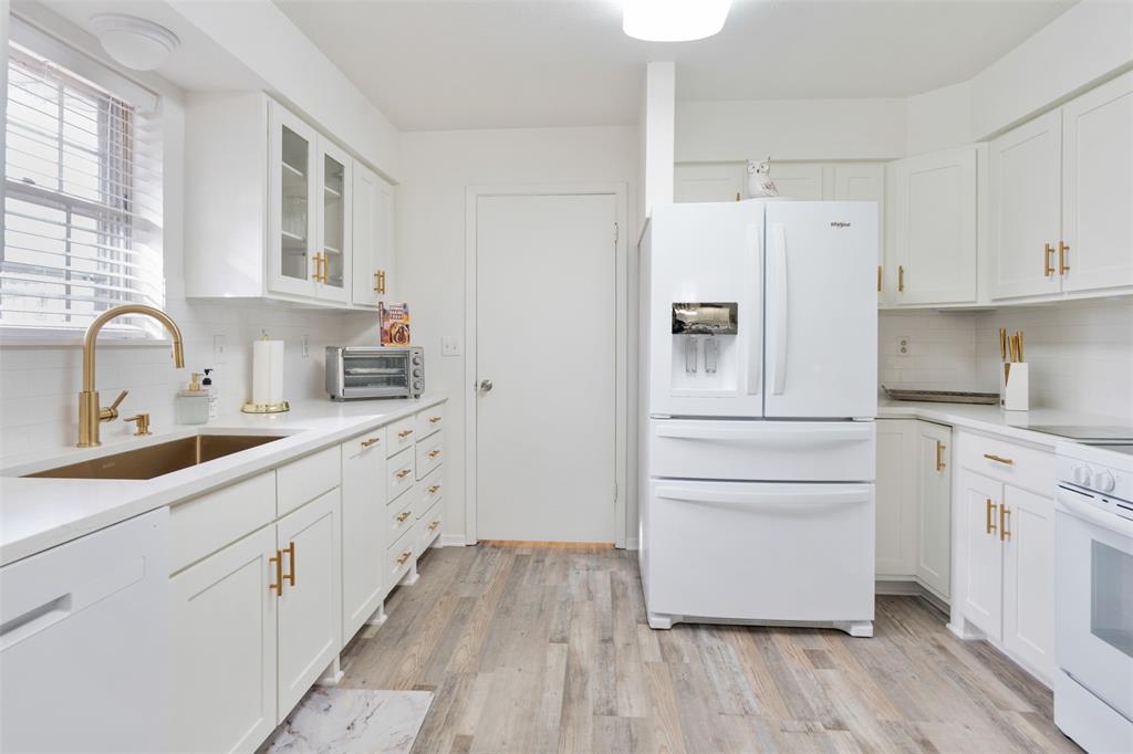 Colonial Acres - Residential