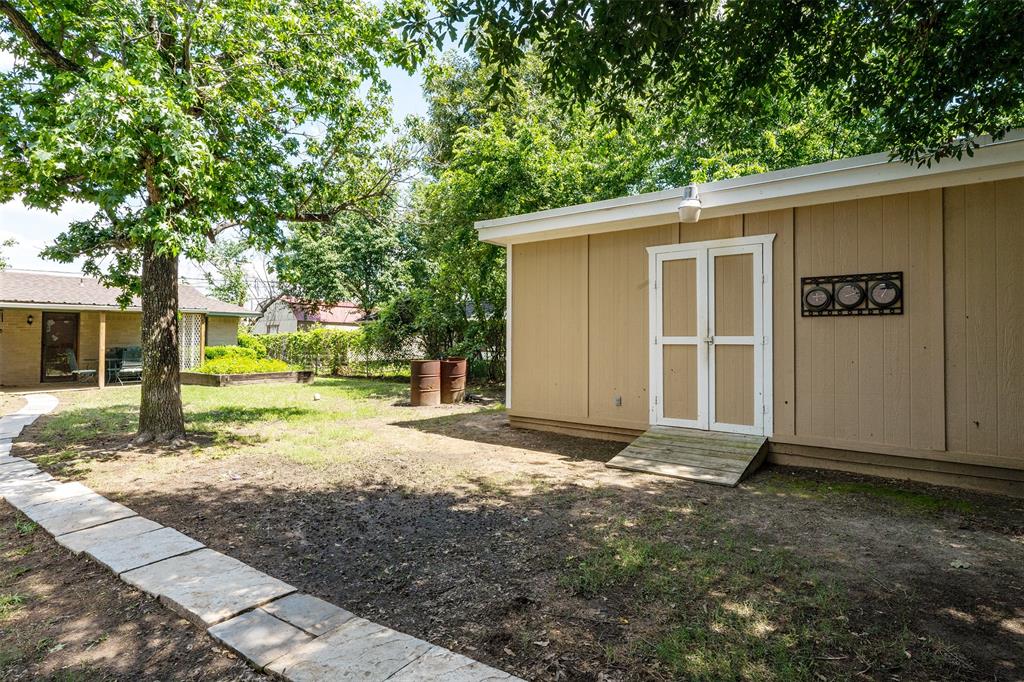 Colonial Acres - Residential