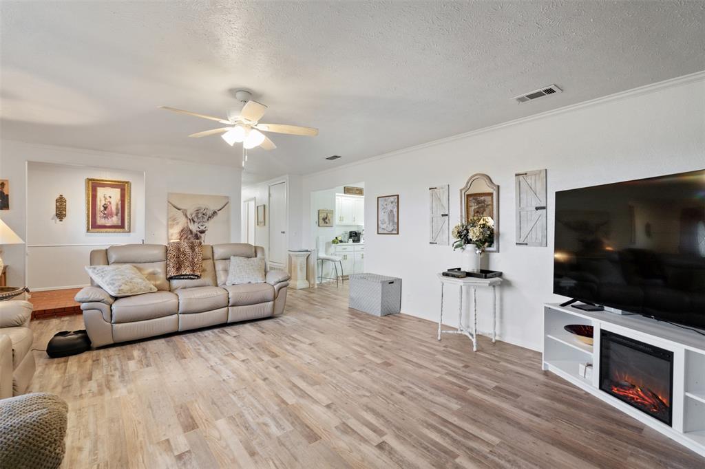 Colonial Acres - Residential