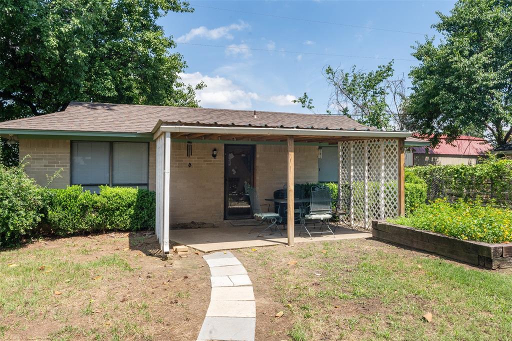 Colonial Acres - Residential