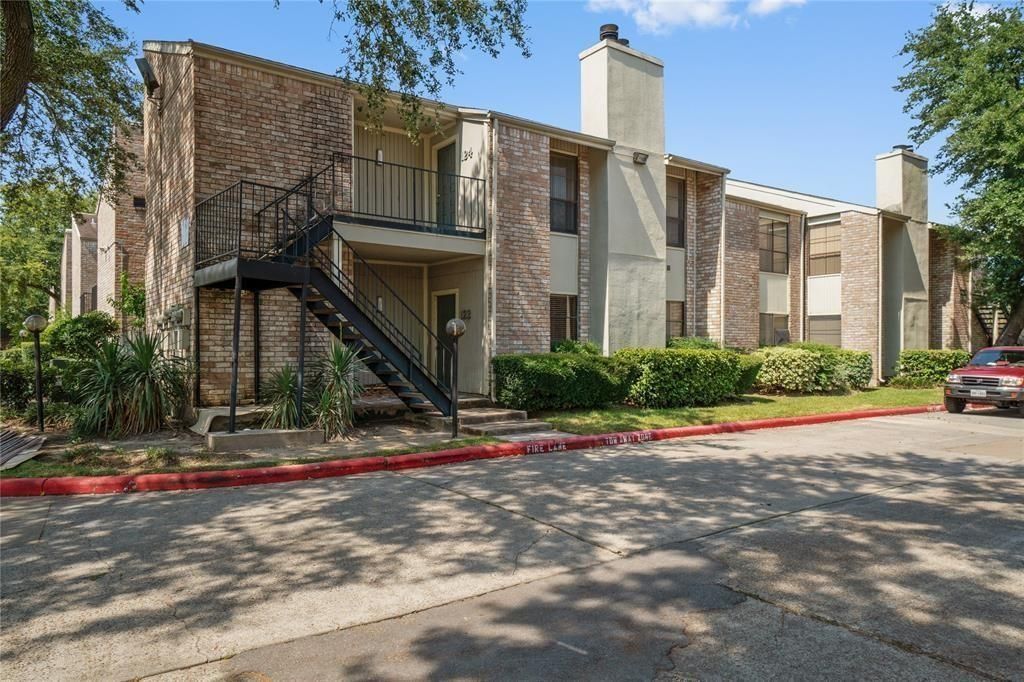 Photo of 8100 Cambridge Street #124, Houston, TX 77054 (MLS # 21305696)