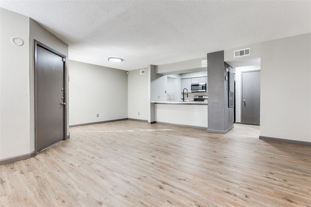 creekbend condominiums - Residential