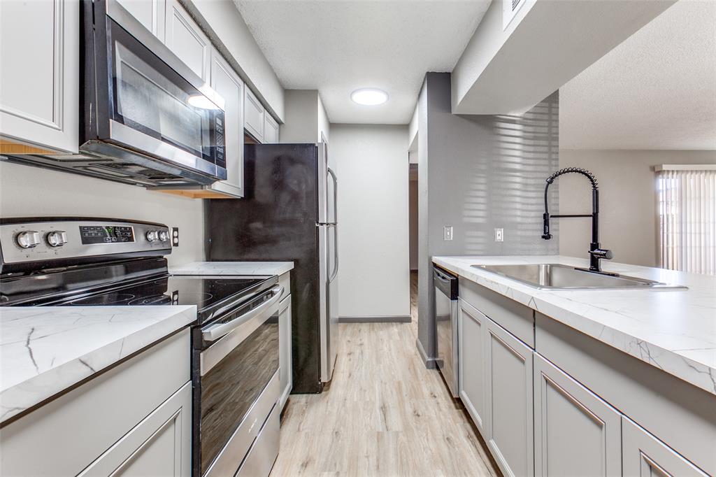 creekbend condominiums - Residential