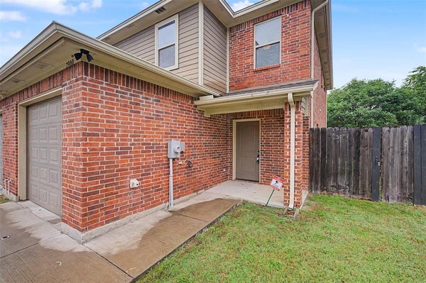 7905 BUTLER CT, FORT WORTH, TX 76116 - Image b7df74e8551928122c7ddaa87f0addcb/1363853023