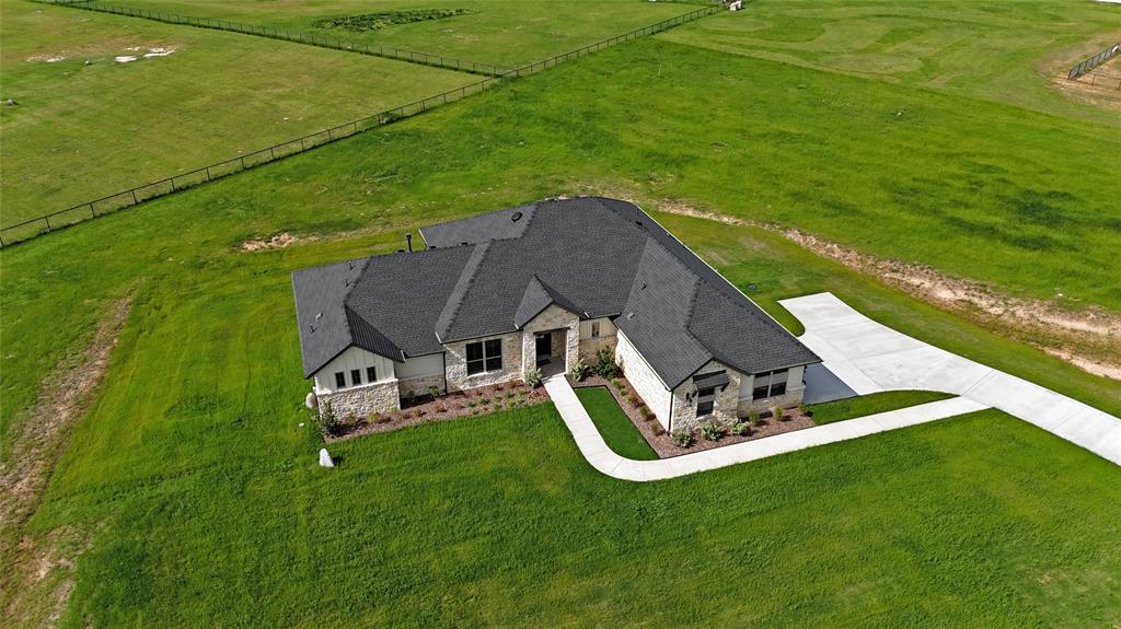 1099 Paradise Parkway