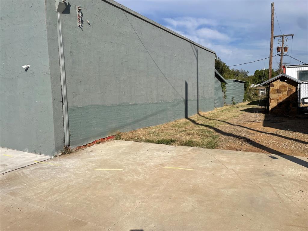 Cochran - Commercial Sale