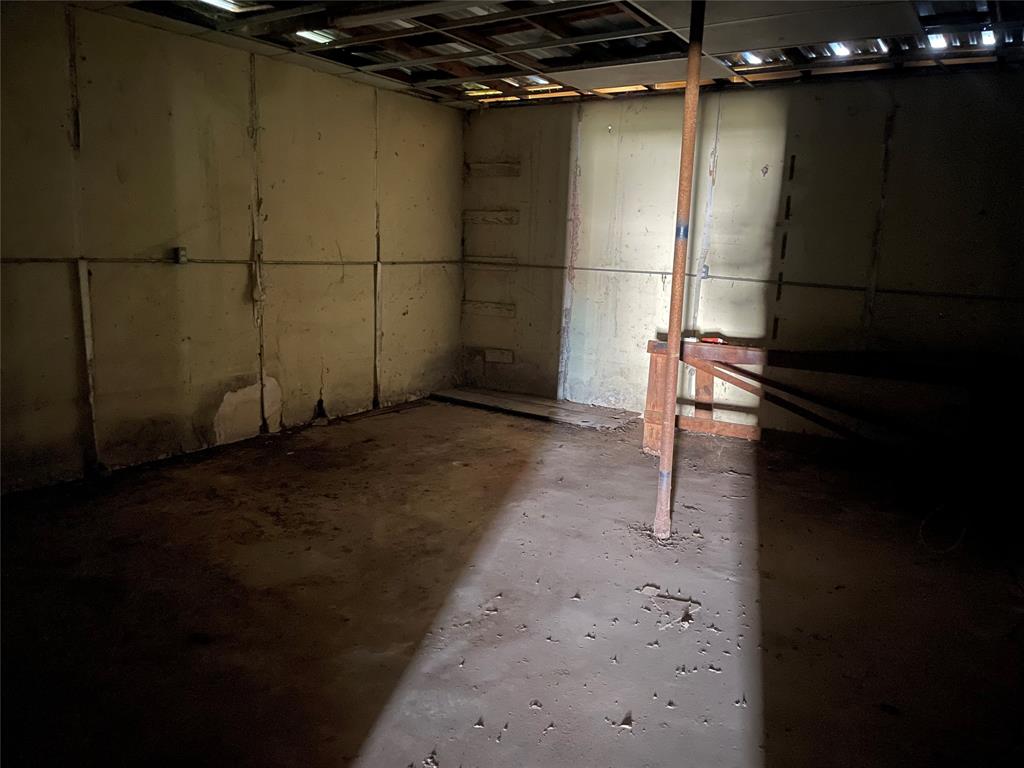 Cochran - Commercial Sale