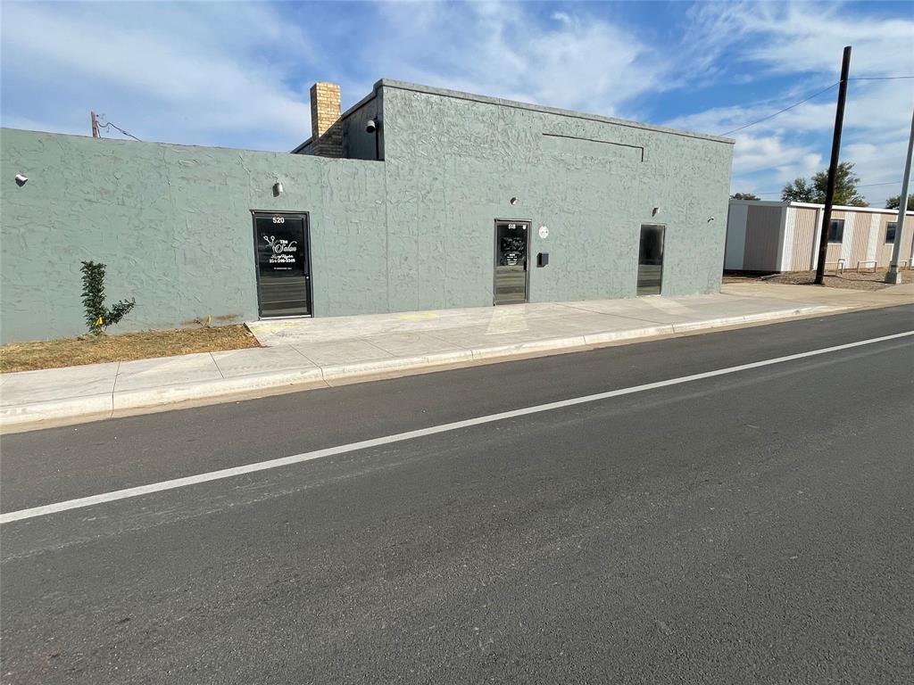 Cochran - Commercial Sale