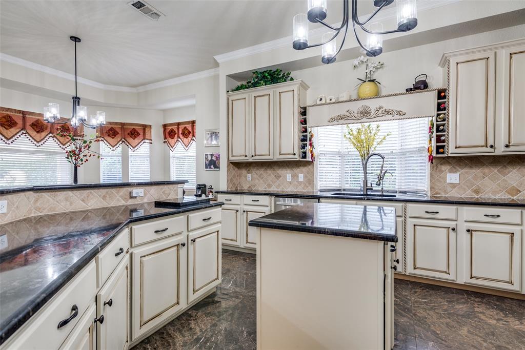 Legend Crest Viii - Residential