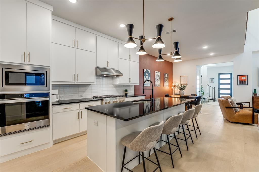 Danielle At Craig Ranch, The - Residential