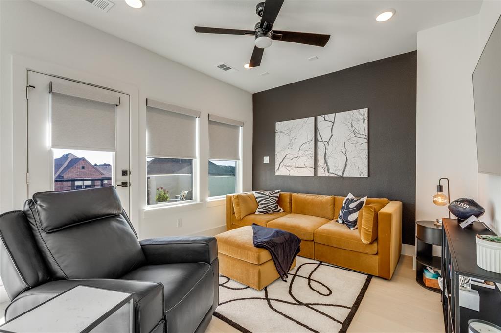 Danielle At Craig Ranch, The - Residential