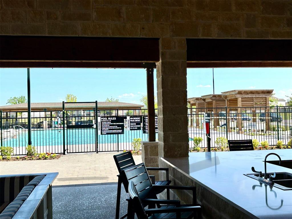 Eastridge Signature Series - Residential Lease