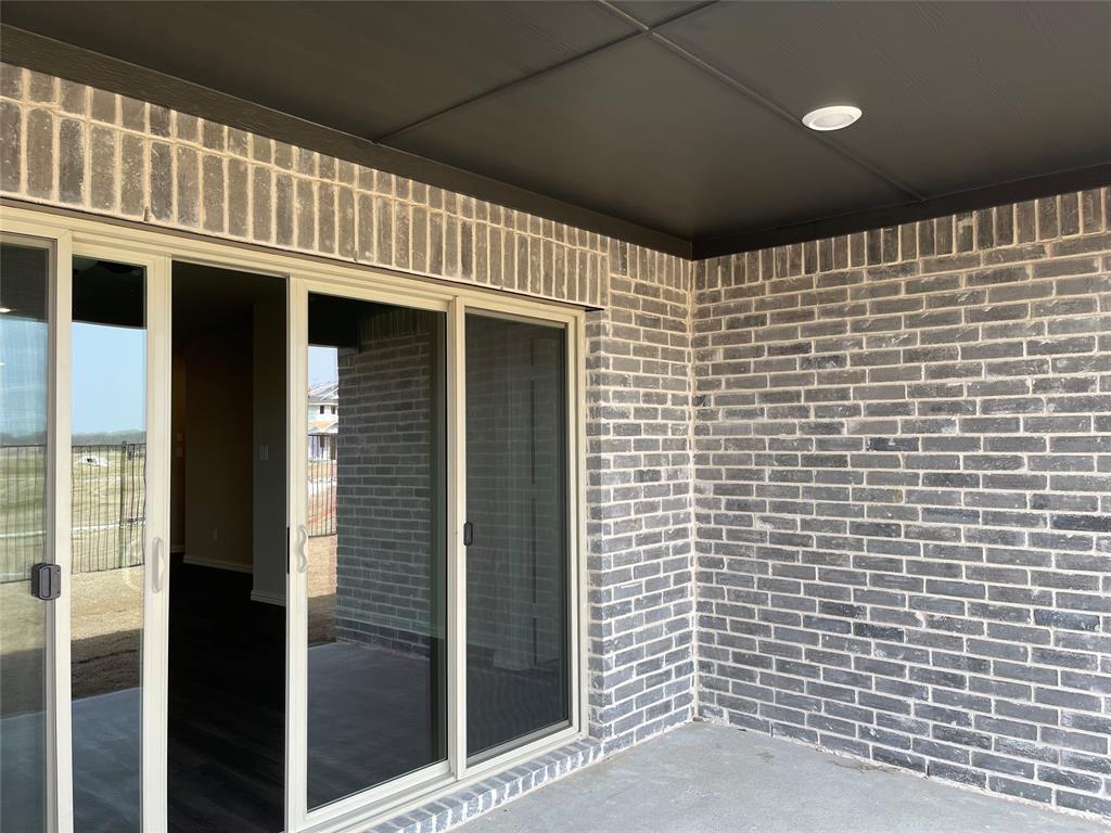 Eastridge Signature Series - Residential Lease