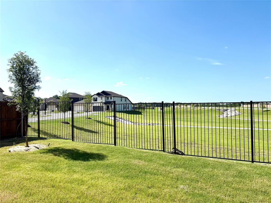 Eastridge Signature Series - Residential Lease