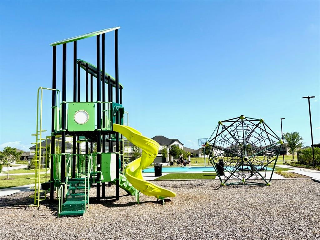 Eastridge Signature Series - Residential Lease