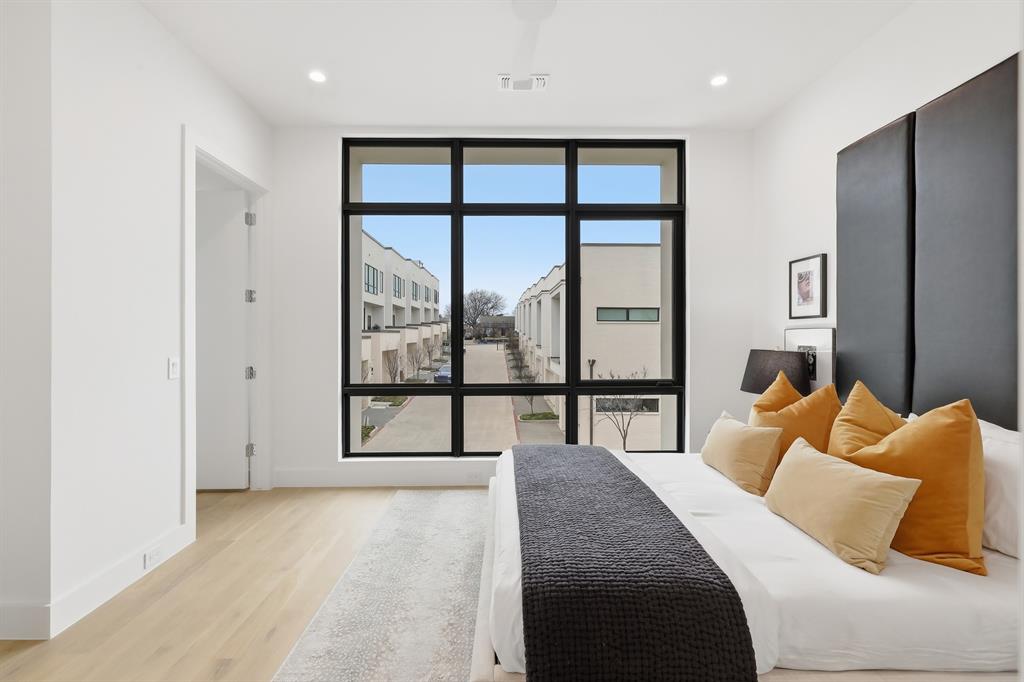 Kessler West Townhomes - Residential