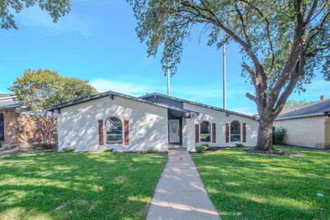 Photo of 3101 Gayle Drive, Garland, TX 75044 (MLS # 21090710)