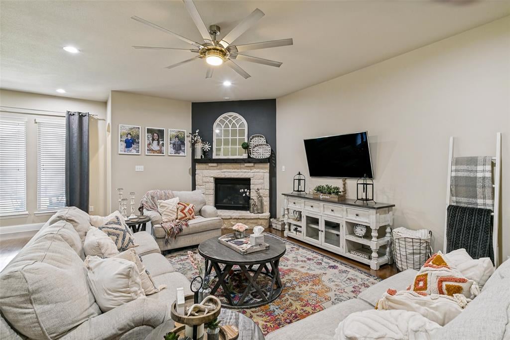 15109 Roderick Road