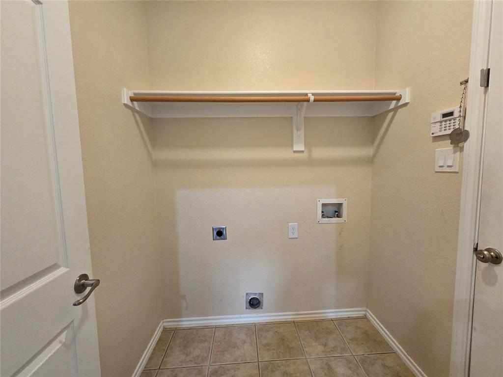 Fossil Hill Estates - Residential Lease