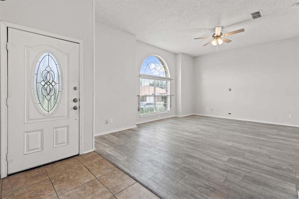 1604 Barclay Drive