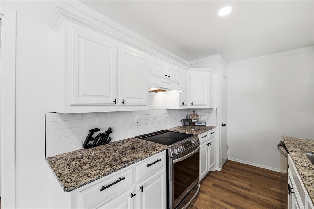 South Hills Park Add 02 Instl - Residential