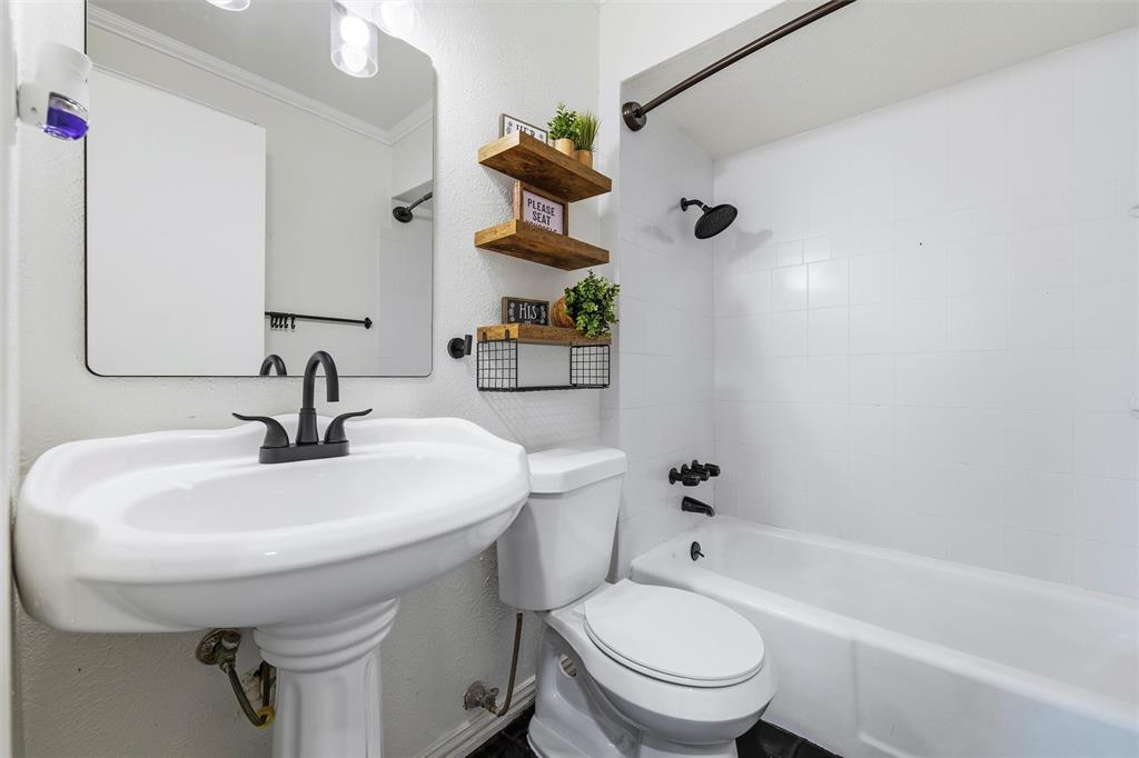 South Hills Park Add 02 Instl - Residential