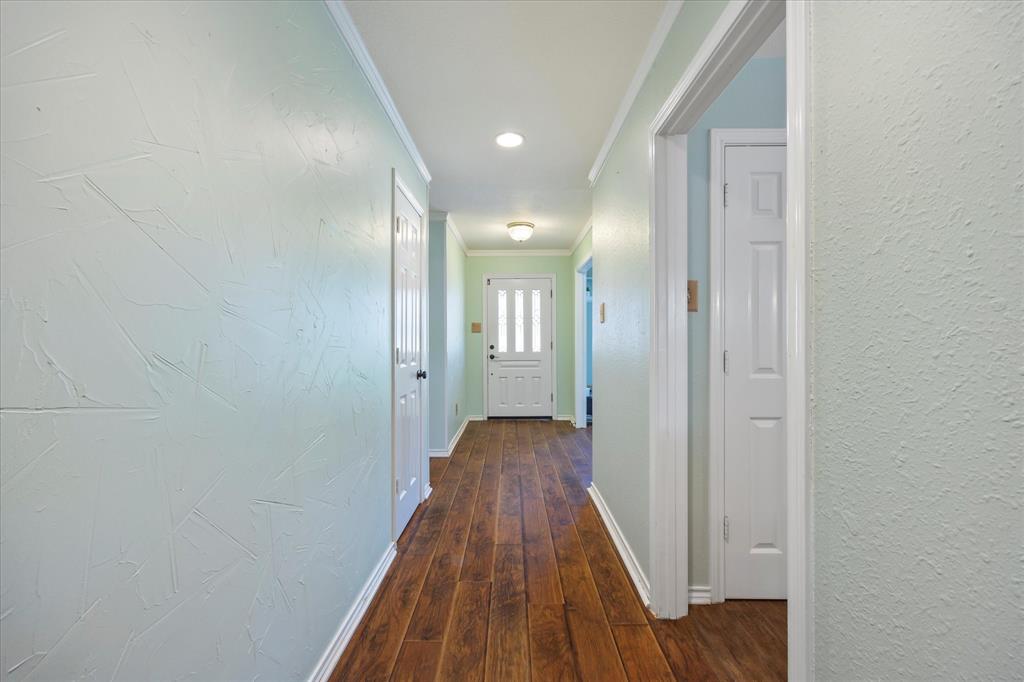 109 Crestwood Drive