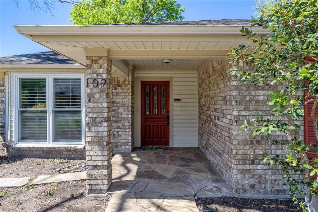 109 Crestwood Drive
