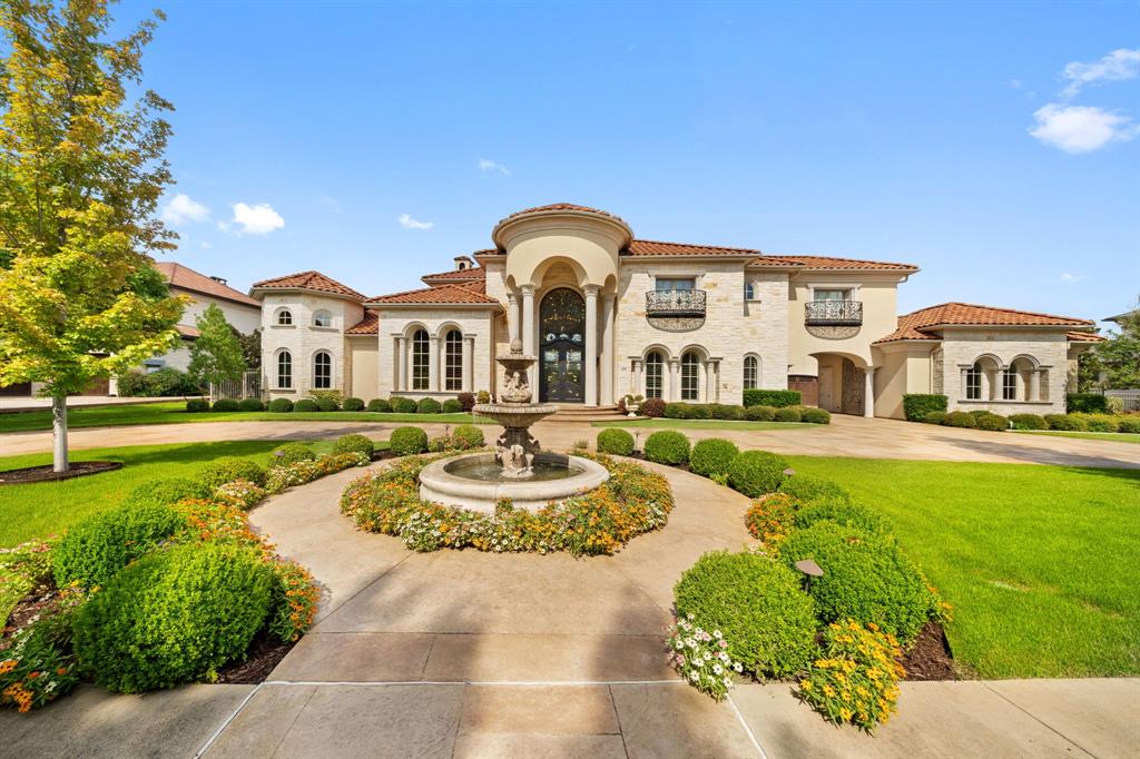 408 Lakeway Drive