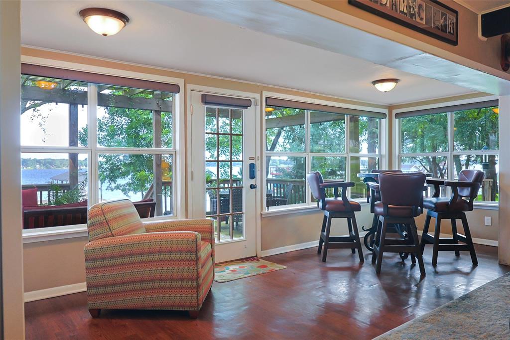 105 N Oak Acres Drive