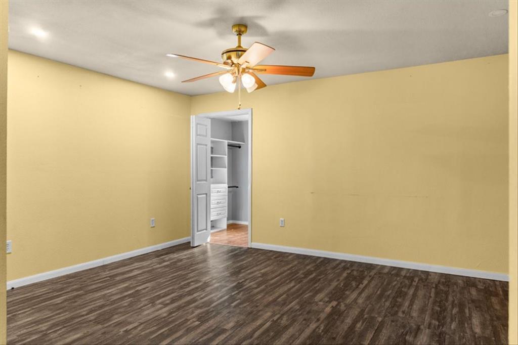 D G TOWNS SUR - Residential