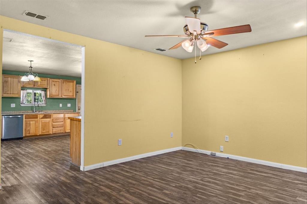 D G TOWNS SUR - Residential