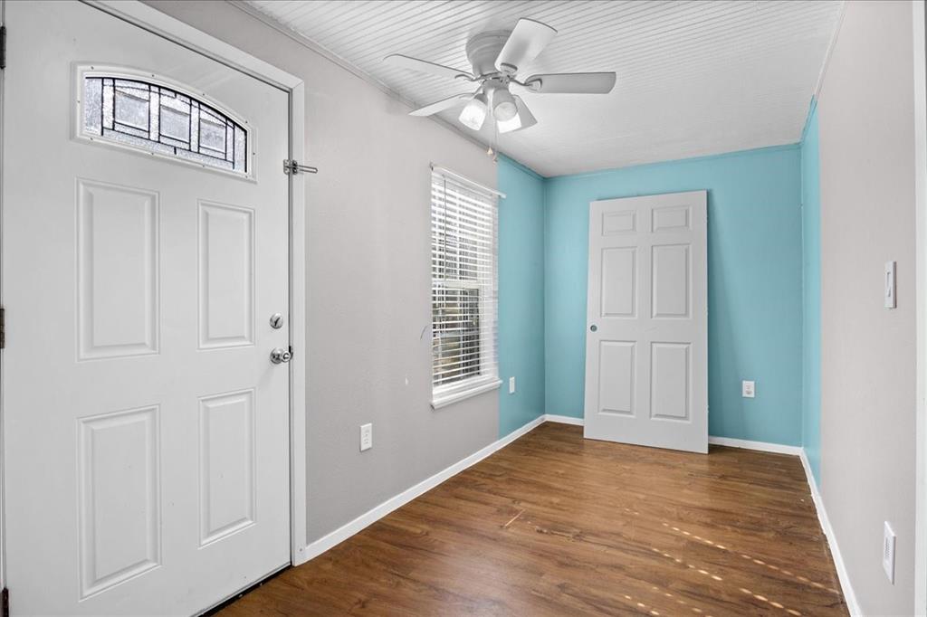 D G TOWNS SUR - Residential