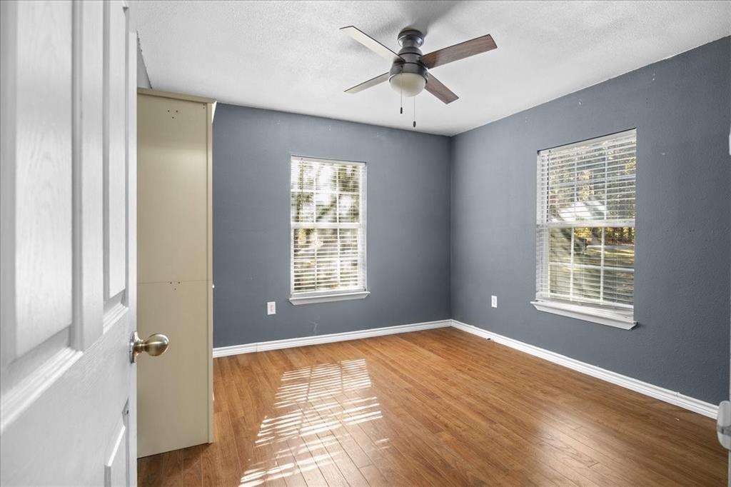 D G TOWNS SUR - Residential