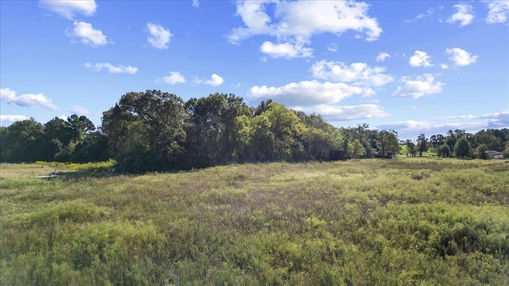 D G TOWNS SUR - Residential